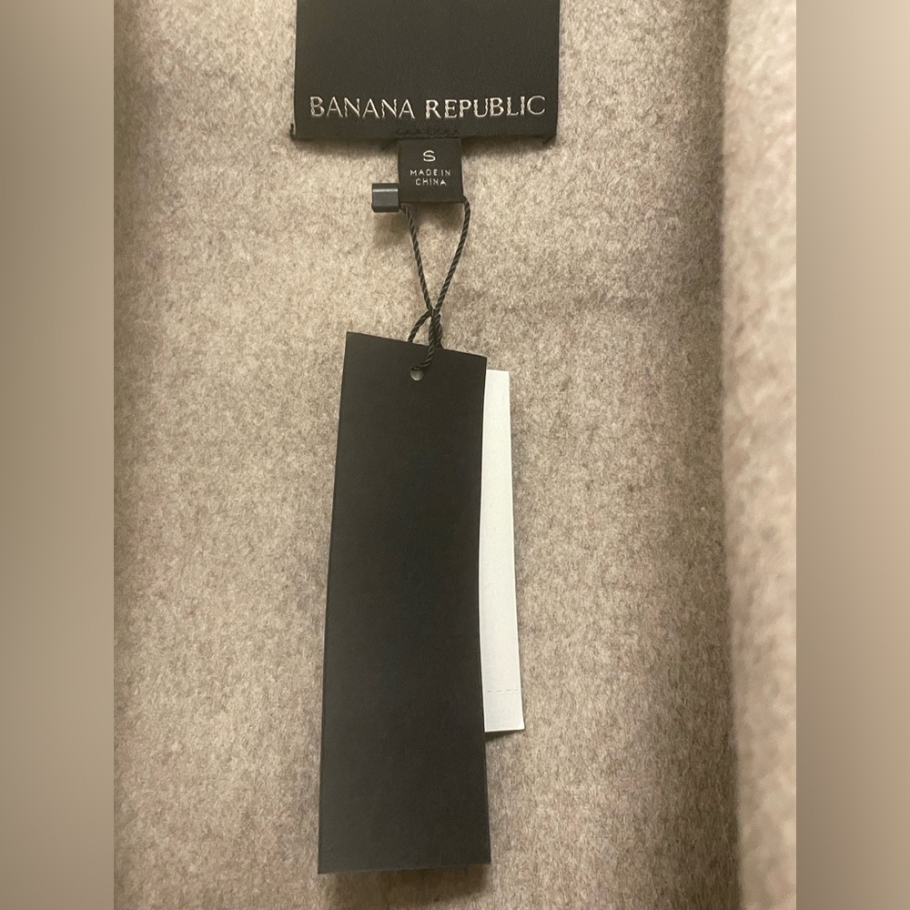 NWT Banana Republic lightweight wool coat - Picture 4 of 4